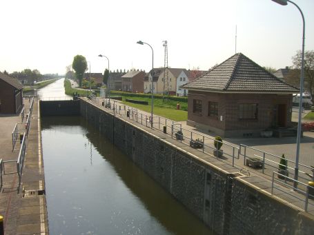 Kleve : Ortsteil Brienen-Wardhausen, Schleuse am Spoykanal